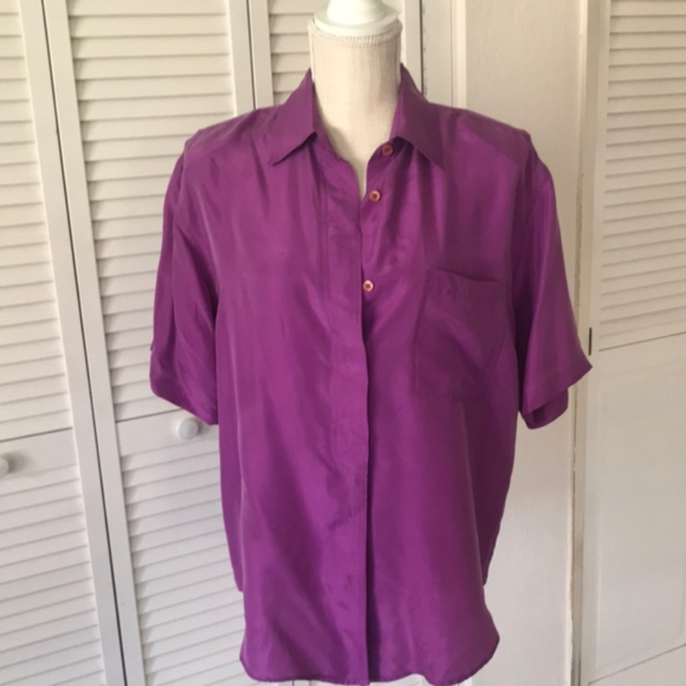 Clio 100% silk fuchsia top in great condition,oversized fit,shoulder pads size S
